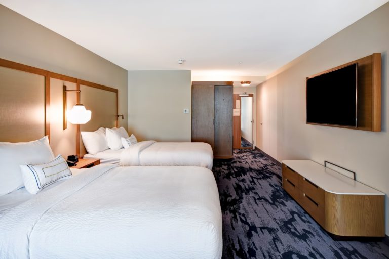 Fairfield Plymouth EQNN2 768x512