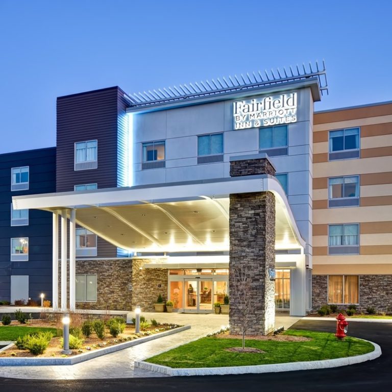 Fairfield Plymouth font 768x768